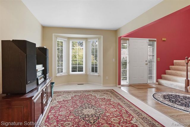 170 Fairhill Way, Howell, MI 48843