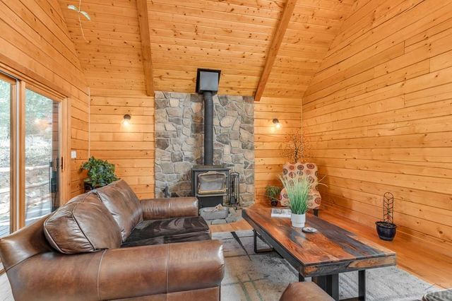 1350 Mitchell Mountain Road, Westcliffe, CO 81252