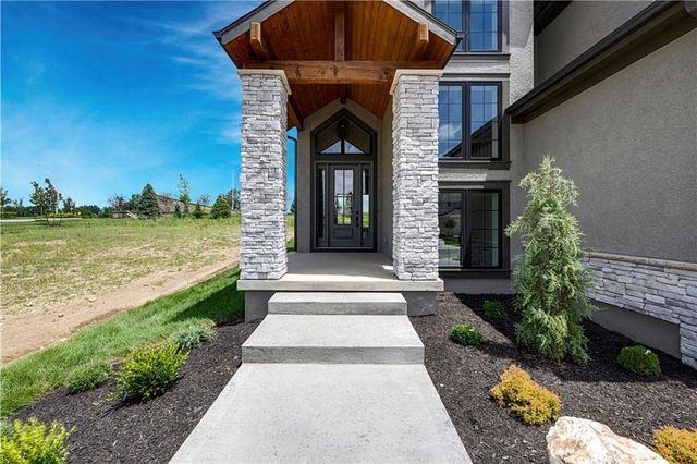 17305 Earnshaw Street, Overland Park, KS 66221