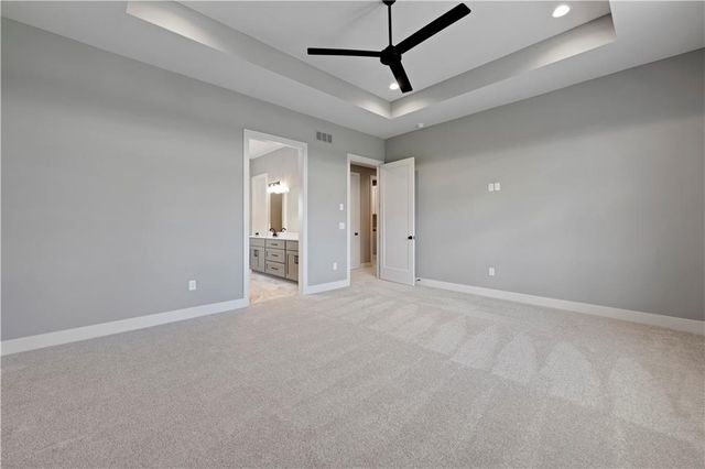 17305 Earnshaw Street, Overland Park, KS 66221