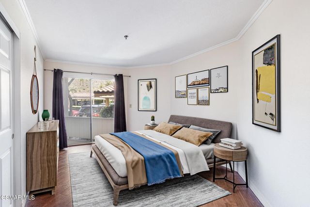 5744 Oak Bend Lane 201, Oak Park, CA 91377