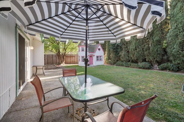 7392 Marani Way, Sacramento, CA 95831