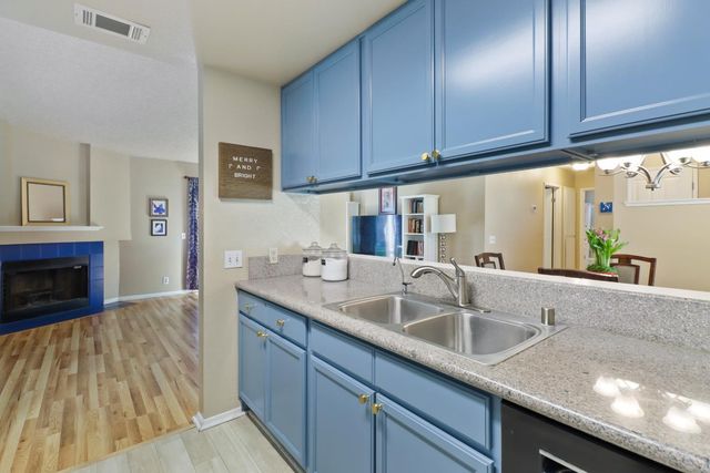 7392 Marani Way, Sacramento, CA 95831