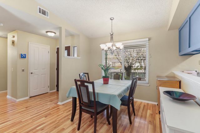 7392 Marani Way, Sacramento, CA 95831