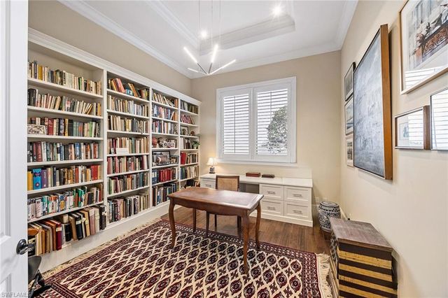 2277 Residence CIR, Naples, FL 34105