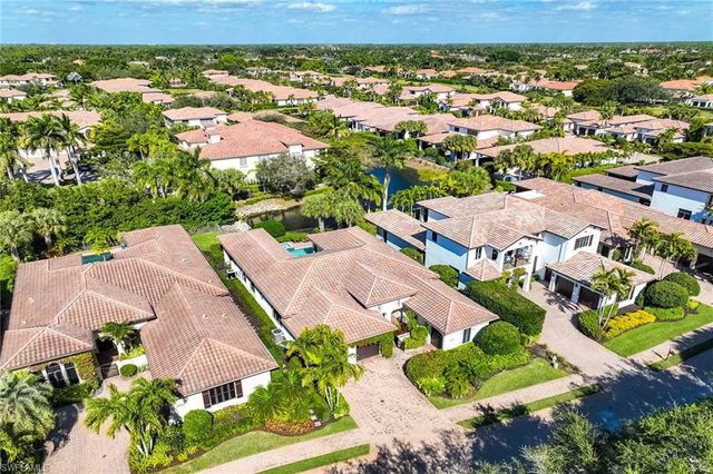 2277 Residence CIR, Naples, FL 34105