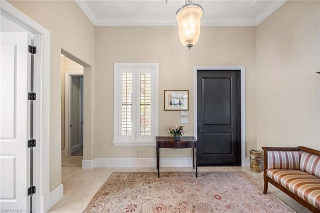 2277 Residence CIR, Naples, FL 34105