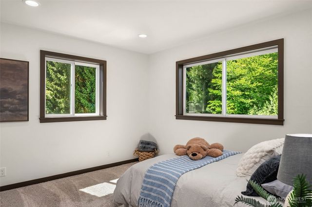 17420 174th Avenue NE, Woodinville, WA 98072
