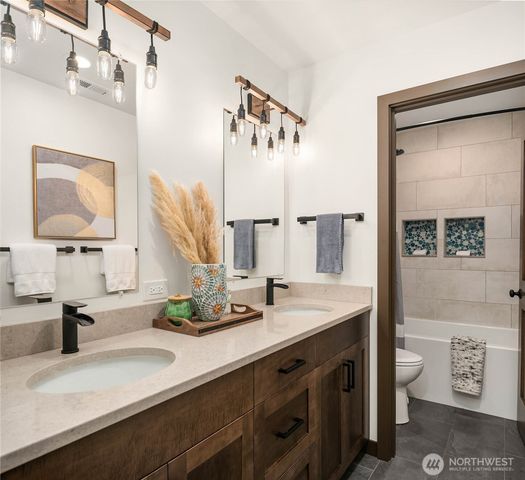 17420 174th Avenue NE, Woodinville, WA 98072