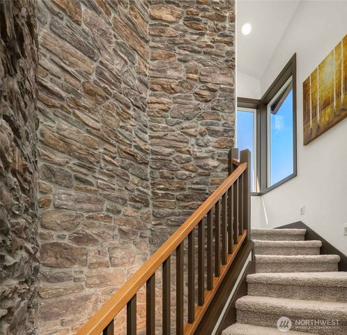 17420 174th Avenue NE, Woodinville, WA 98072