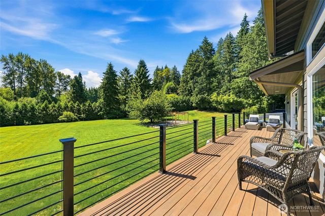 17420 174th Avenue NE, Woodinville, WA 98072