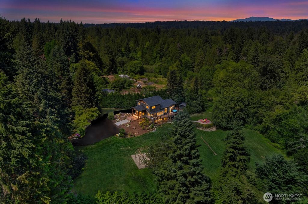 17420 174th Avenue NE, Woodinville, WA 98072