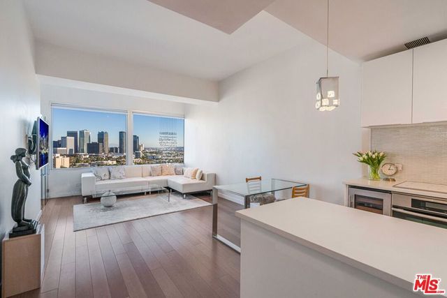 10501 Wilshire Boulevard 1904, Los Angeles, CA 90024