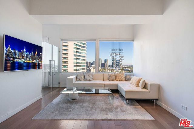 10501 Wilshire Boulevard 1904, Los Angeles, CA 90024