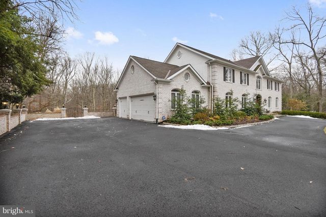 8611 BROOK RD, Mclean, VA 22102