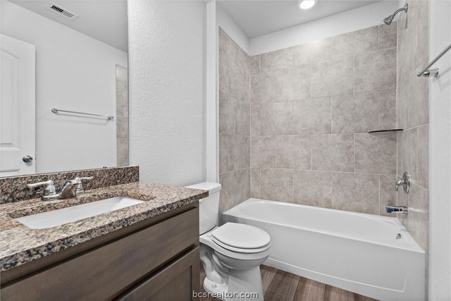 1939 Thorndyke Lane, Bryan, TX 77807