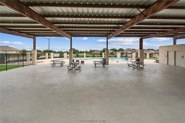 1939 Thorndyke Lane, Bryan, TX 77807