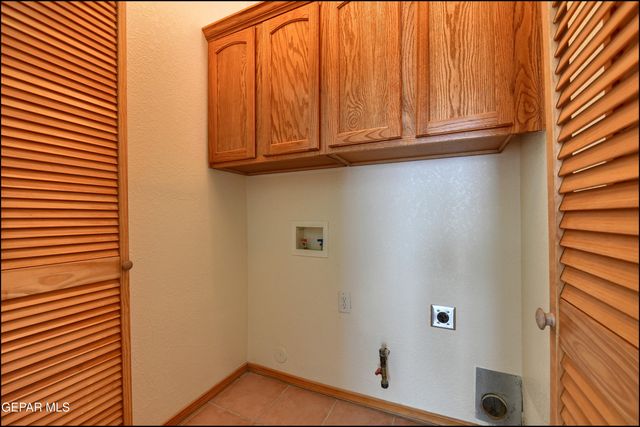 3313 TIERRA ESPADA Drive, El Paso, TX 79938