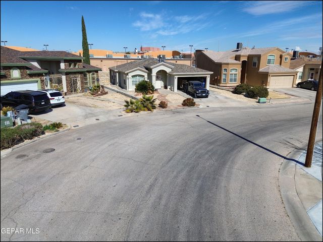 3313 TIERRA ESPADA Drive, El Paso, TX 79938