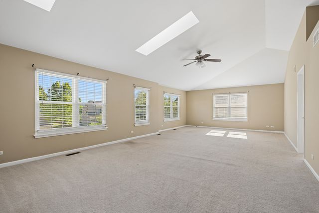 1820 Broadsmore Drive, Algonquin, IL 60102