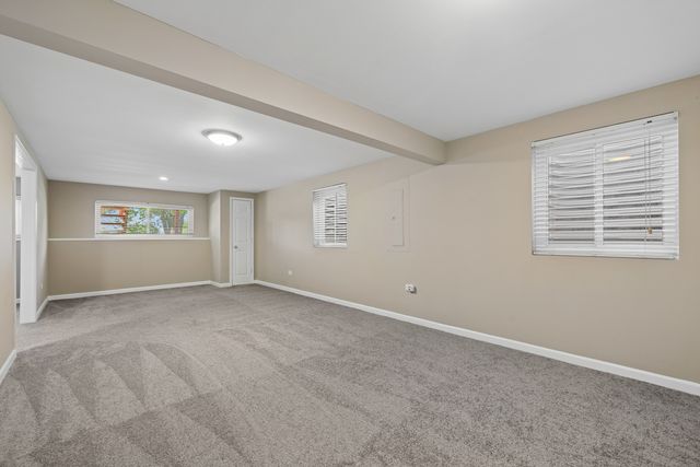 1820 Broadsmore Drive, Algonquin, IL 60102