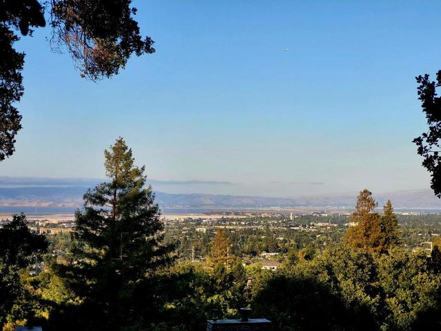 3803 Hamilton Way, Redwood City, CA 94062