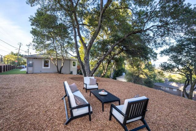 3803 Hamilton Way, Redwood City, CA 94062