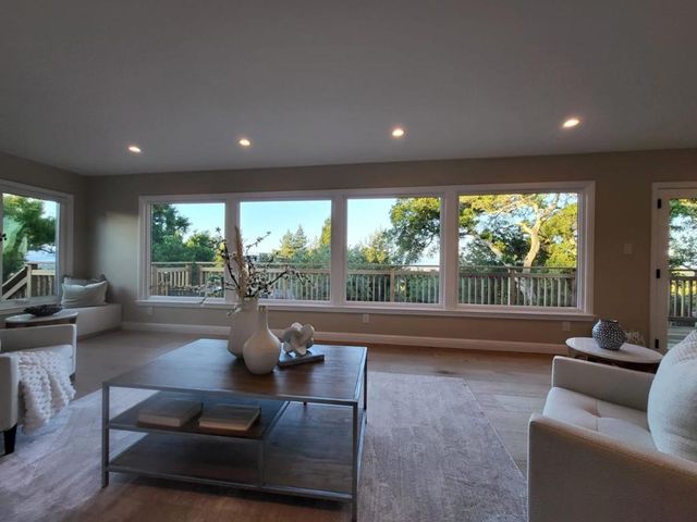 3803 Hamilton Way, Redwood City, CA 94062