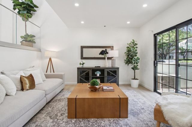 767 Loma Verde Avenue B, Palo Alto, CA 94303