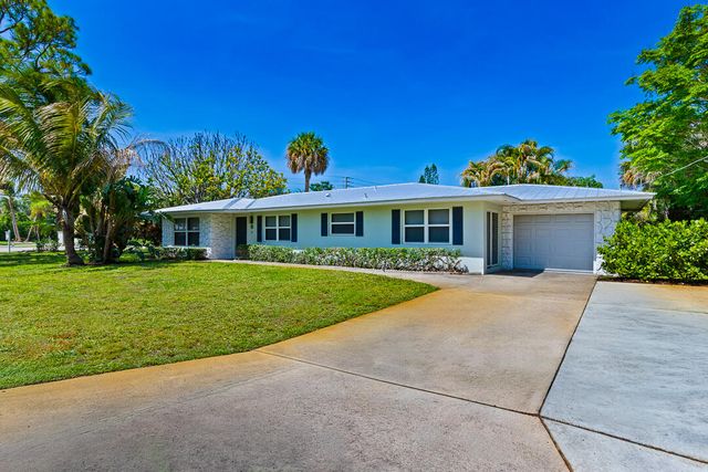 381 SE Edgewood Drive, Stuart, FL 34996