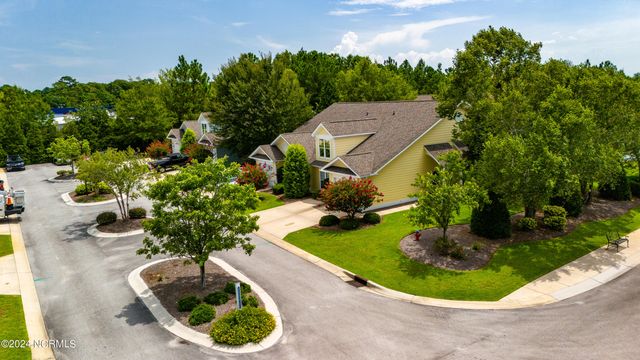 300 Sweetwater Cove, Newport, NC 28570