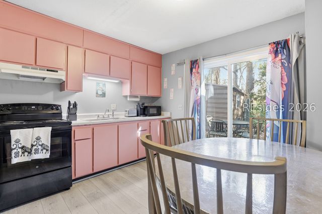 6 Point Comfort Rd Unit 5A, Hilton Head Island, SC 29928