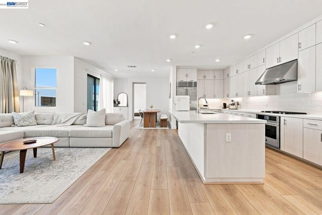 3418 Inspiration Way 403, Fremont, CA 94538