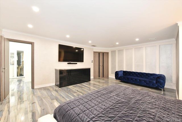 345 Heather Lane, Hewlett Harbor, NY 11557
