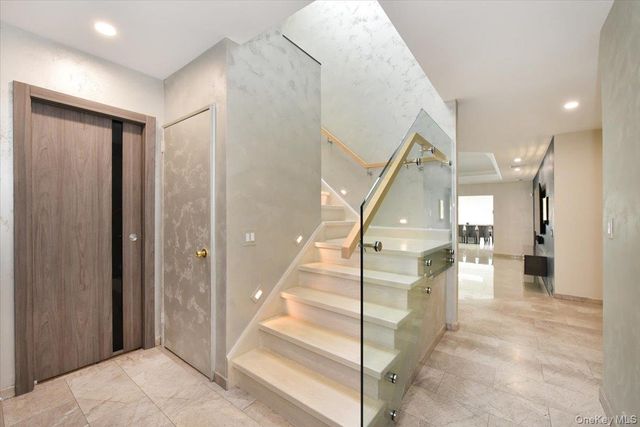 345 Heather Lane, Hewlett Harbor, NY 11557