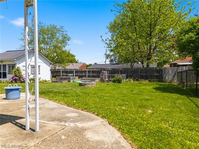 1002 15th Street SW, Massillon, OH 44647