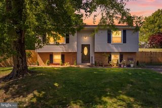 12505 WINDBROOK DR, Clinton, MD 20735