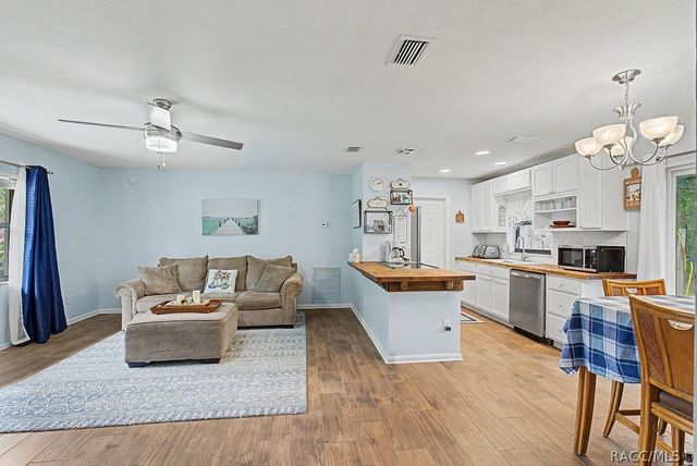1108 W Bucknell Avenue, Inverness, FL 34450