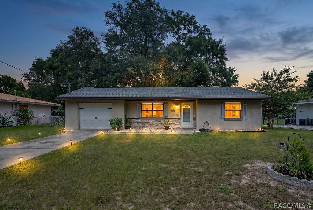 1108 W Bucknell Avenue, Inverness, FL 34450