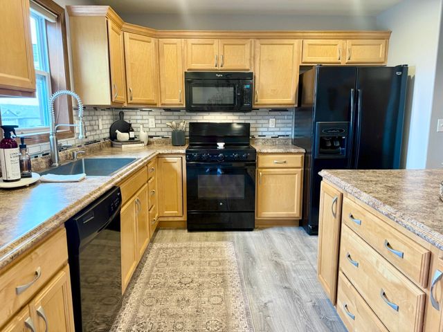 3505 Vaughn Lane, Marion, IA 52302