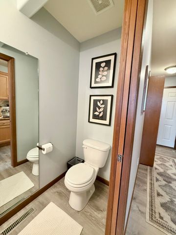 3505 Vaughn Lane, Marion, IA 52302