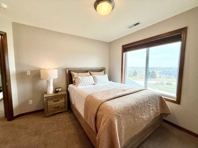 3505 Vaughn Lane, Marion, IA 52302