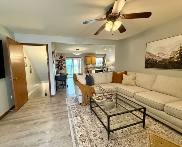 3505 Vaughn Lane, Marion, IA 52302