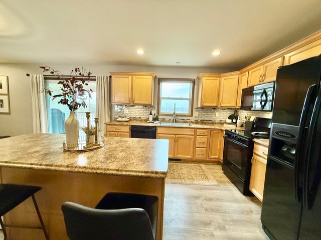 3505 Vaughn Lane, Marion, IA 52302