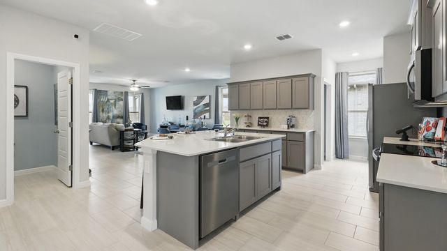 9732 MCCLANE FARM Drive, Fort Worth, TX 76036