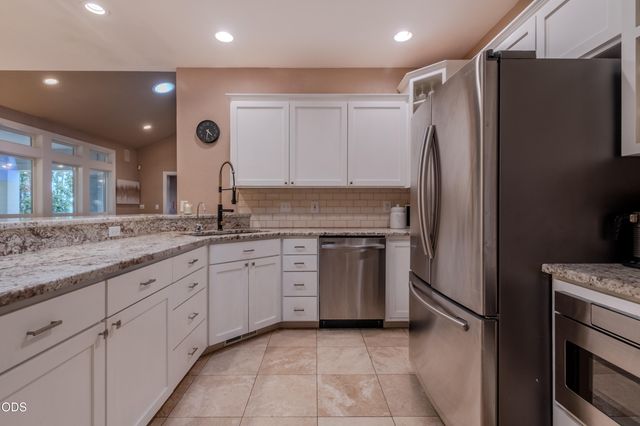 2401 Fox Run, Medford, OR 97504