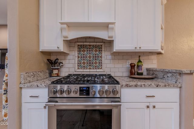 2401 Fox Run, Medford, OR 97504