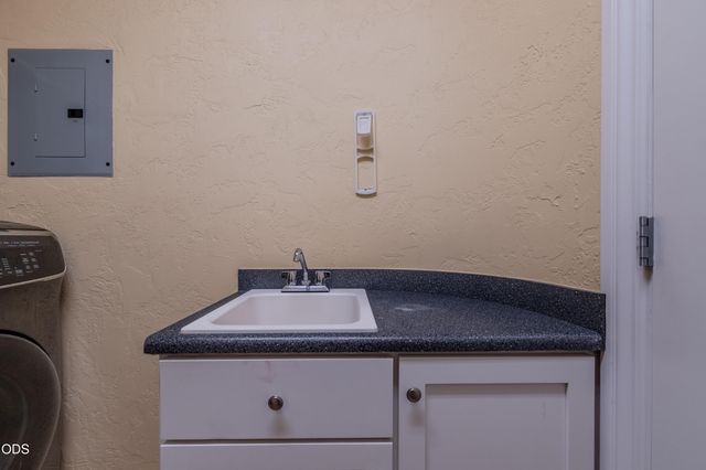 2401 Fox Run, Medford, OR 97504