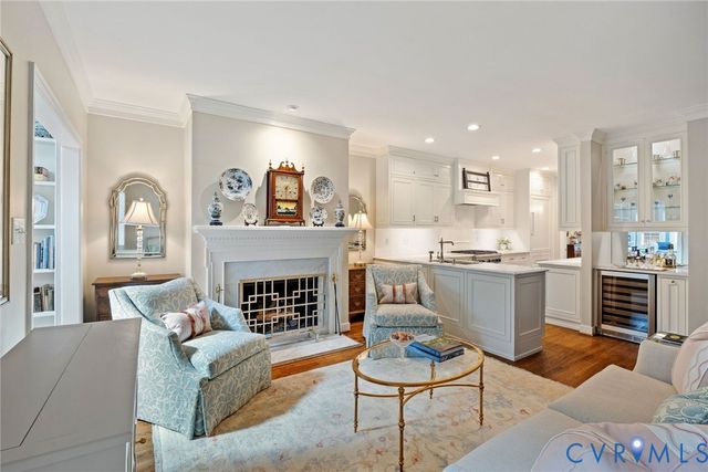 527 St Albans Way, Henrico, VA 23229