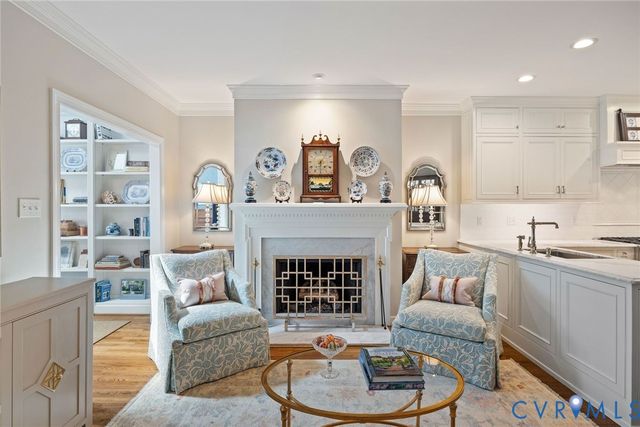 527 St Albans Way, Henrico, VA 23229
